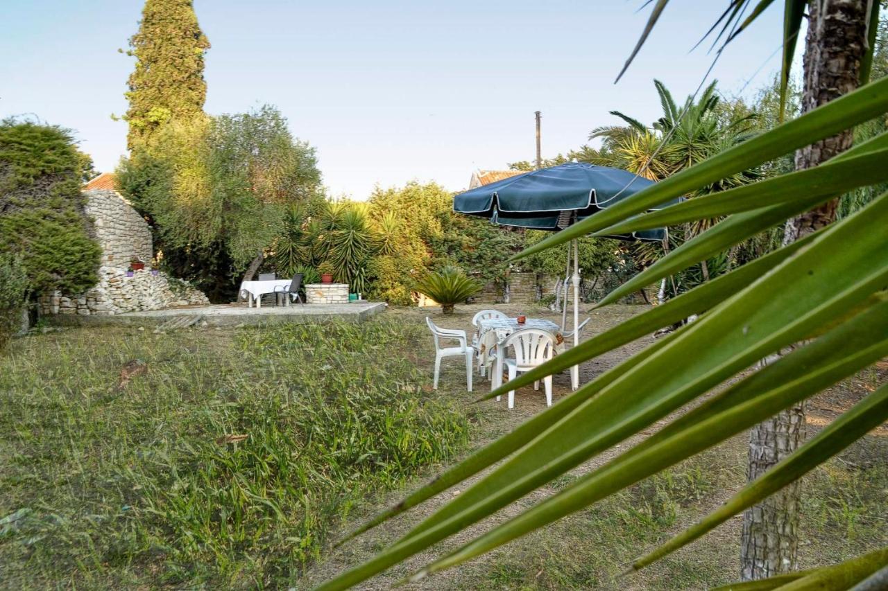 Kloudas Apartments Potamos  ภายนอก รูปภาพ